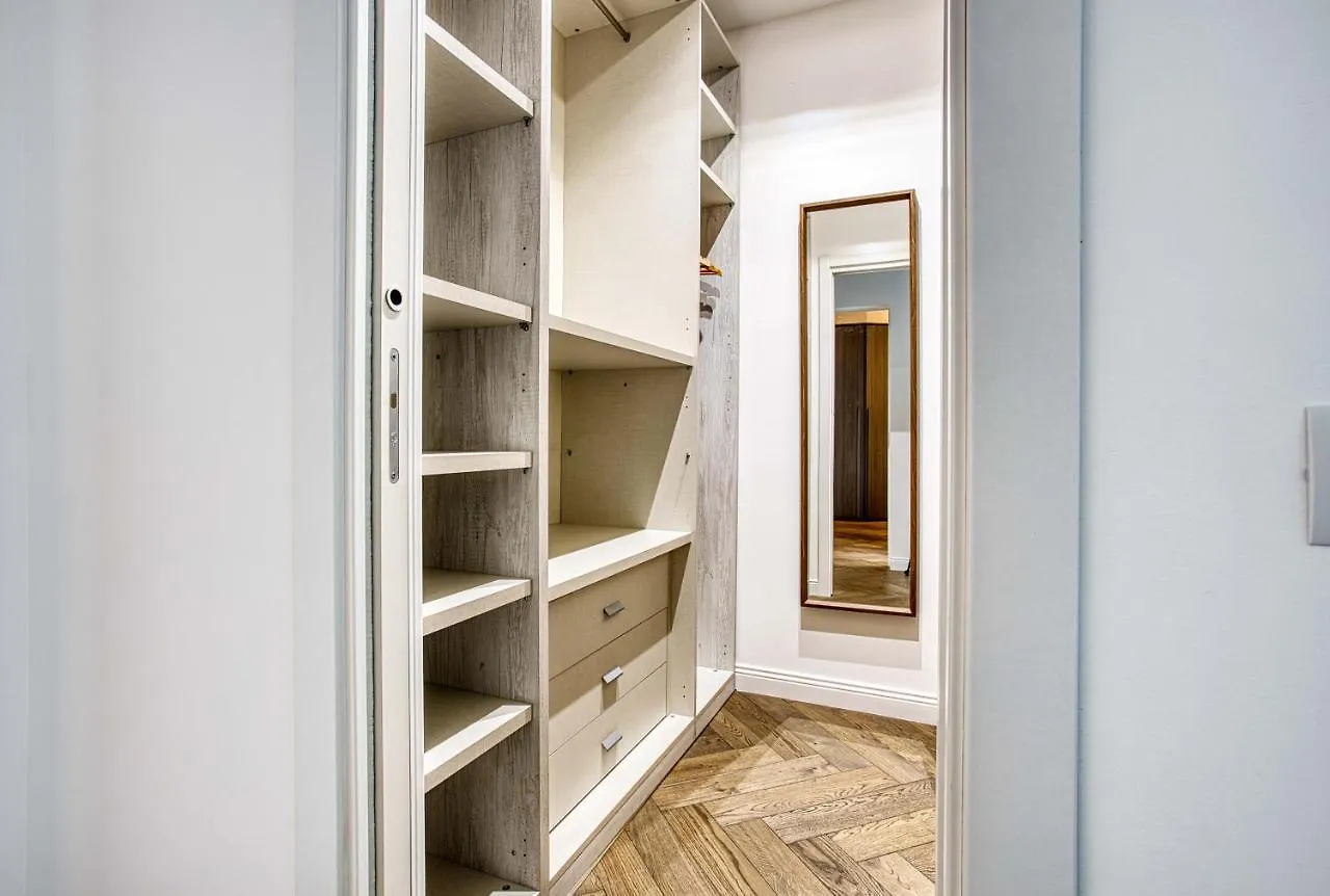 Apartment Loreto Charm - Urban Elegance Milan